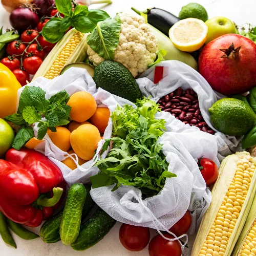 Cómo saber si una fruta o verdura está realmente fresca: la guía que usamos en Corabastos